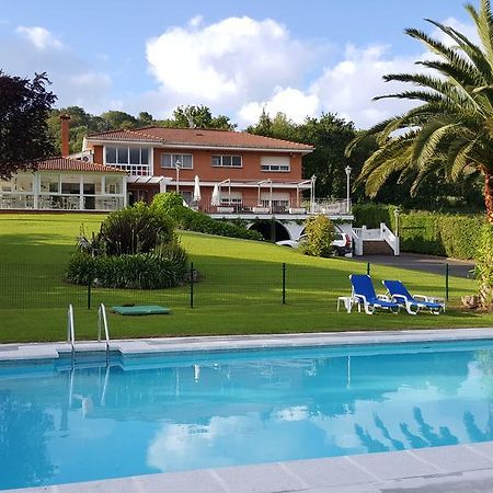 Hotel Camping Ribadesella Esterno foto