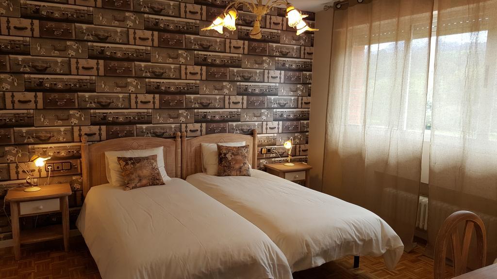 Hotel Camping Ribadesella Esterno foto
