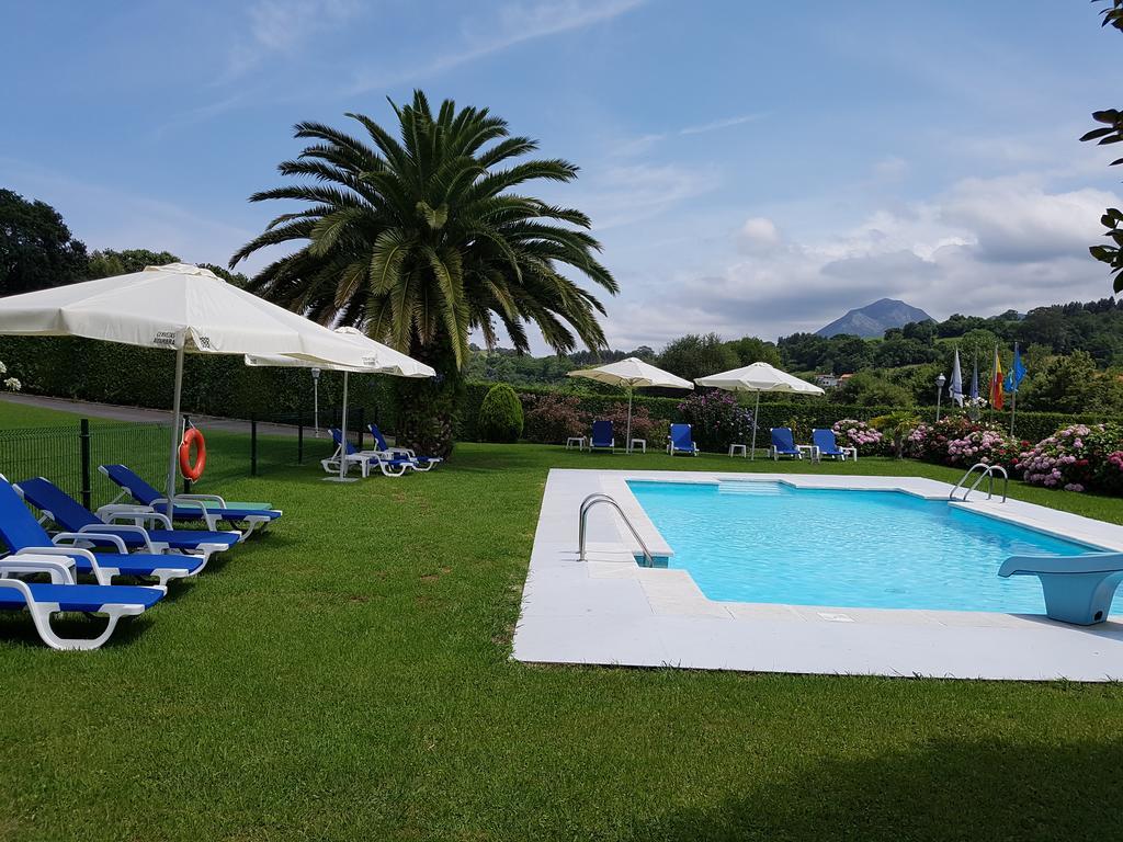 Hotel Camping Ribadesella Esterno foto